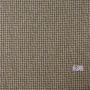 Berlin, klasik kazayağı desenlerinden modern düz tonlara uzanan geniş renk skalasıyla mekânlara zamansız bir zarafet katan döşemelik kumaştır.