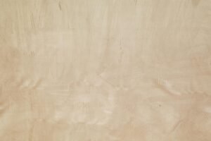 Berra, sade dokusu ve zarif tonlarıyla yaşam alanlarına huzur ve zamansız bir şıklık kazandıran yüksek kaliteli döşemelik kumaştır.