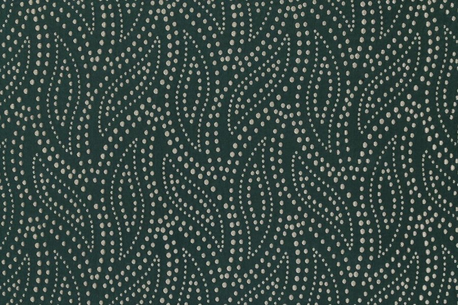 Crystal, modern geometrik desenleriyle yaşam alanlarına güçlü bir karakter ve sofistike bir dokunuş kazandıran döşemelik kumaştır.