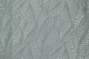 Flora, yaprak desenleri ve 14 farklı renk seçeneğiyle yaşam alanlarına doğadan gelen zarafet ve şıklık katar.