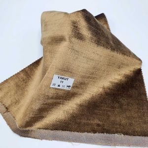 Ruby — это коллекция обивочных тканей премиум-класса, которые добавляют пространству утонченной элегантности и элегантности благодаря своим ярким цветам и роскошной бархатной текстуре.