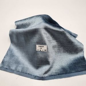 Ruby — это коллекция обивочных тканей премиум-класса, которые добавляют пространству утонченной элегантности и элегантности благодаря своим ярким цветам и роскошной бархатной текстуре.