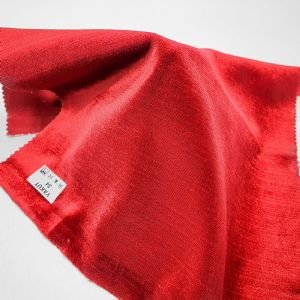 Ruby — это коллекция обивочных тканей премиум-класса, которые добавляют пространству утонченной элегантности и элегантности благодаря своим ярким цветам и роскошной бархатной текстуре.